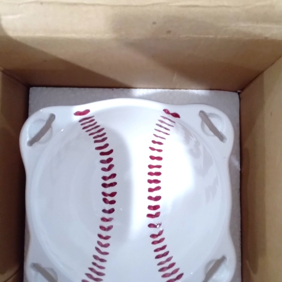 Cook's Club 5 Piece Snacker Set Baseball Themed! - Picture 8 of 10